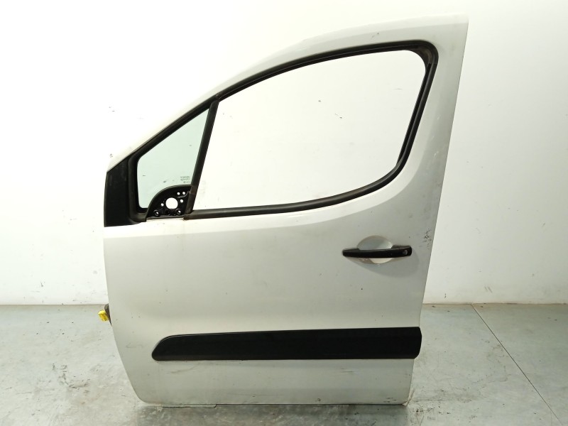 Recambio de puerta delantera izquierda para peugeot partner furgoneta/monovolumen 1.6 hdi referencia OEM IAM 9002Z3  