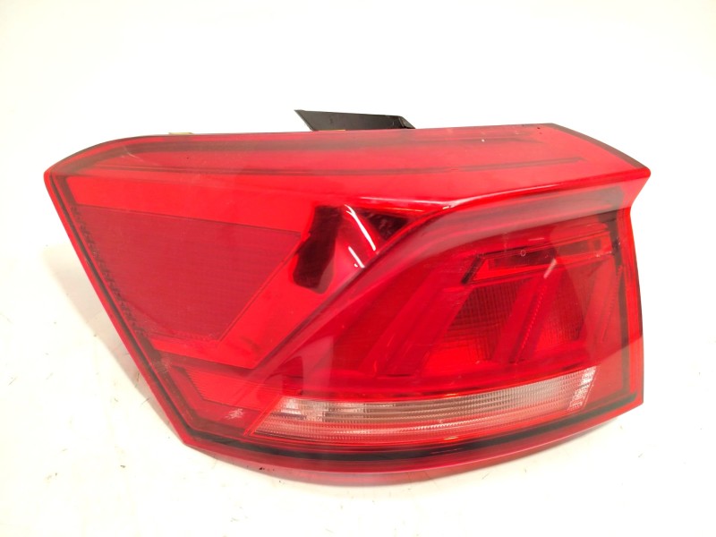 PILOTO TRASERO IZQUIERDO 2GA945095 