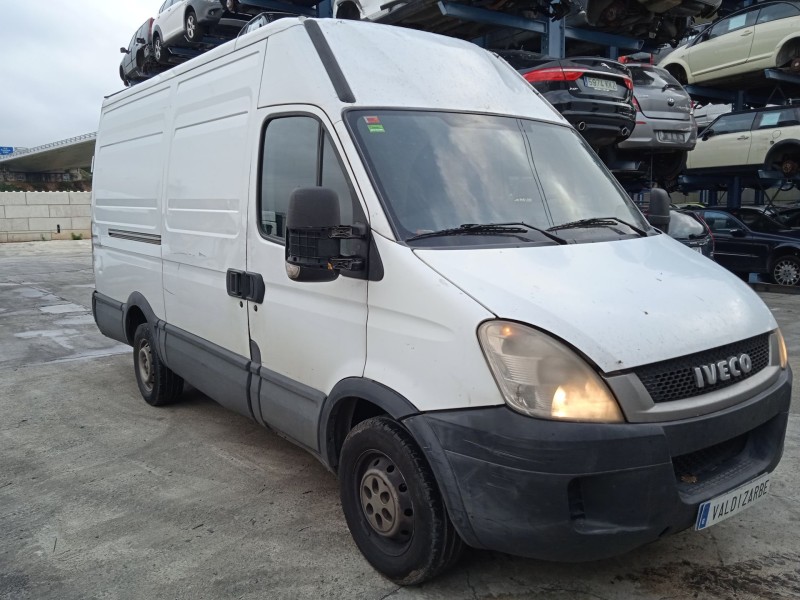 iveco daily v furgoneta del año 2011