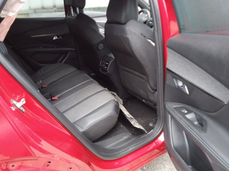 peugeot 3008 ii suv (mc_, mr_, mj_, m4_) del año 2023