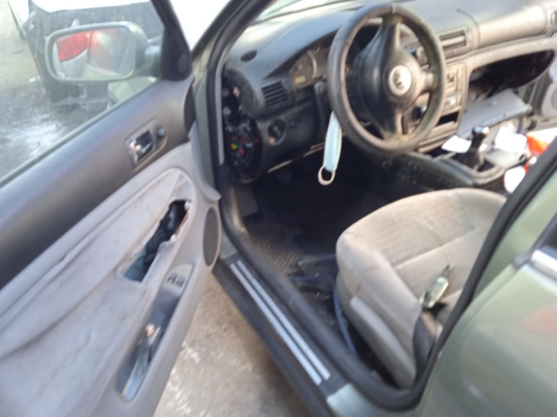 volkswagen passat b5.5 (3b3) del año 2001