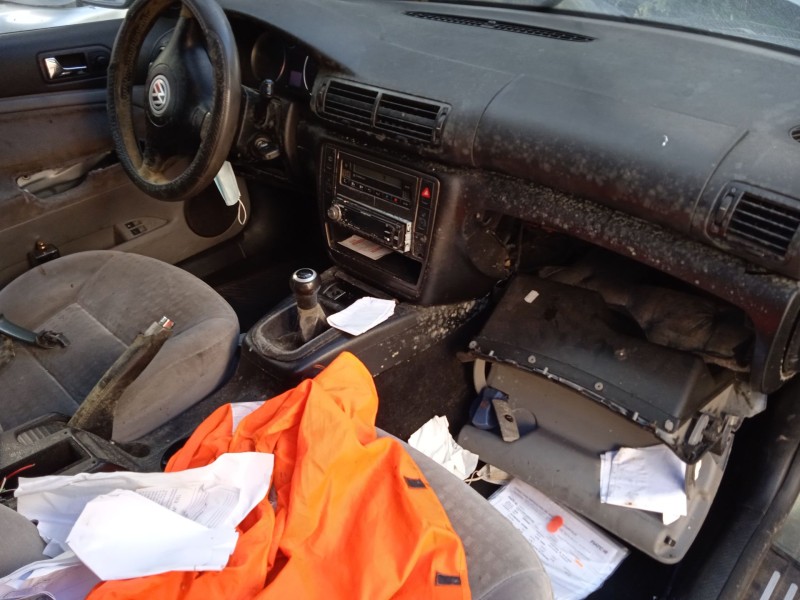 volkswagen passat b5.5 (3b3) del año 2001