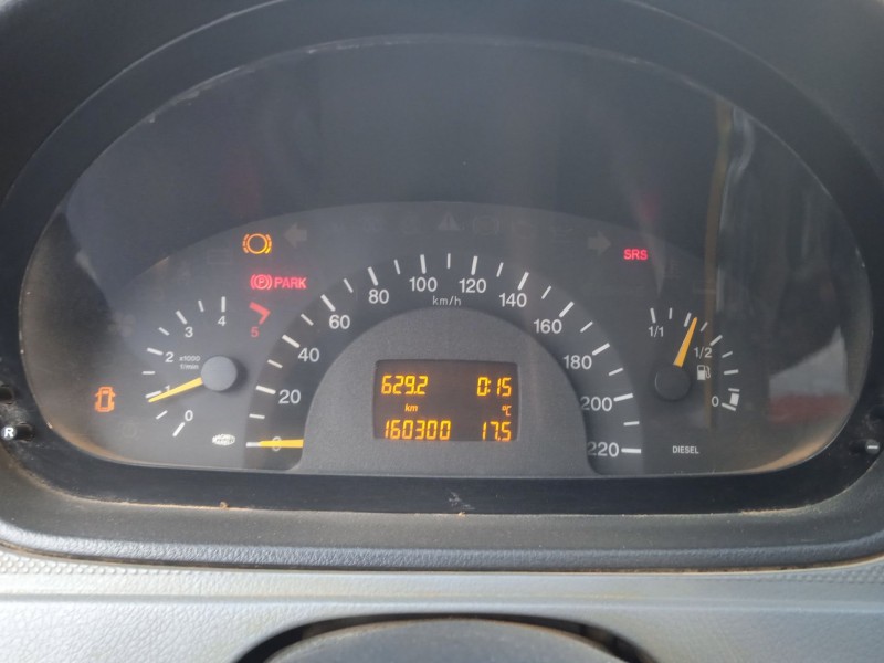 mercedes-benz vito autobús (w639) del año 2005