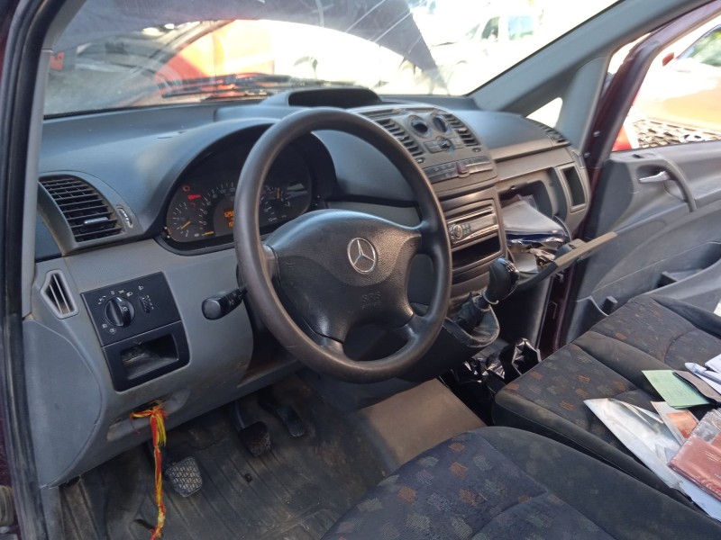 mercedes-benz vito autobús (w639) del año 2005