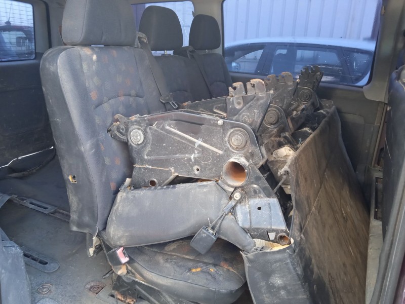 mercedes-benz vito autobús (w639) del año 2005