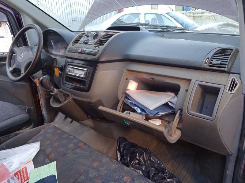 mercedes-benz vito autobús (w639) del año 2005