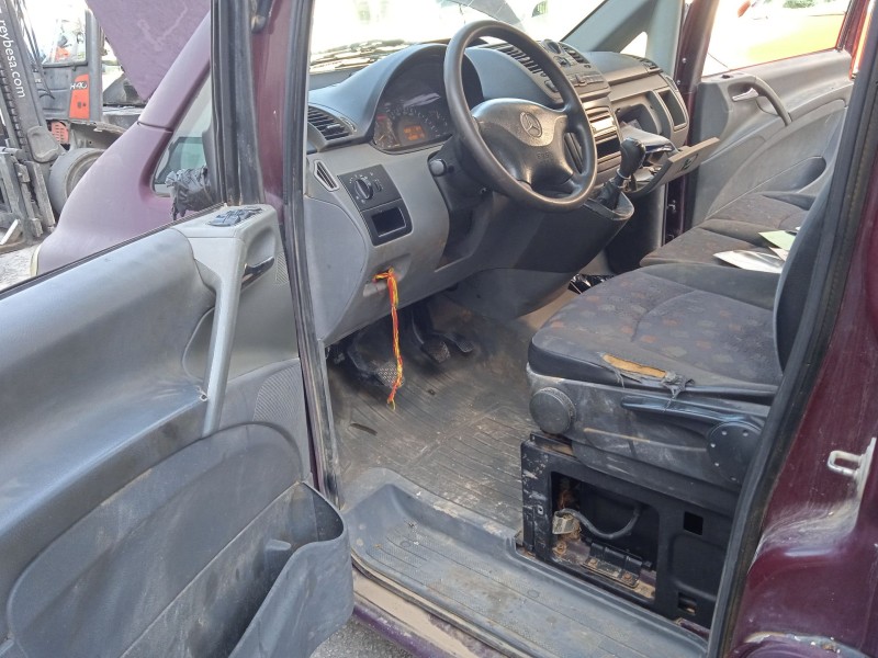 mercedes-benz vito autobús (w639) del año 2005