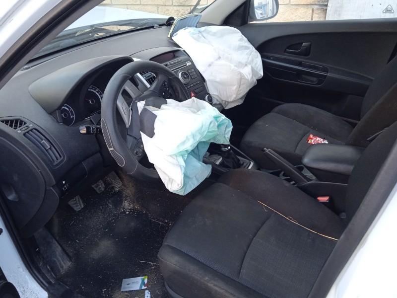 kia cee´d hatchback (ed) del año 2010