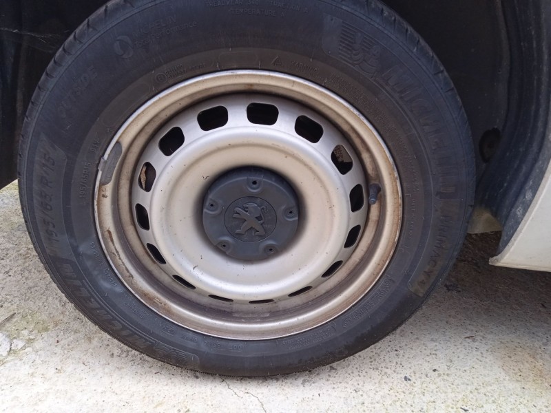 peugeot partner caja/chasis del año 2019