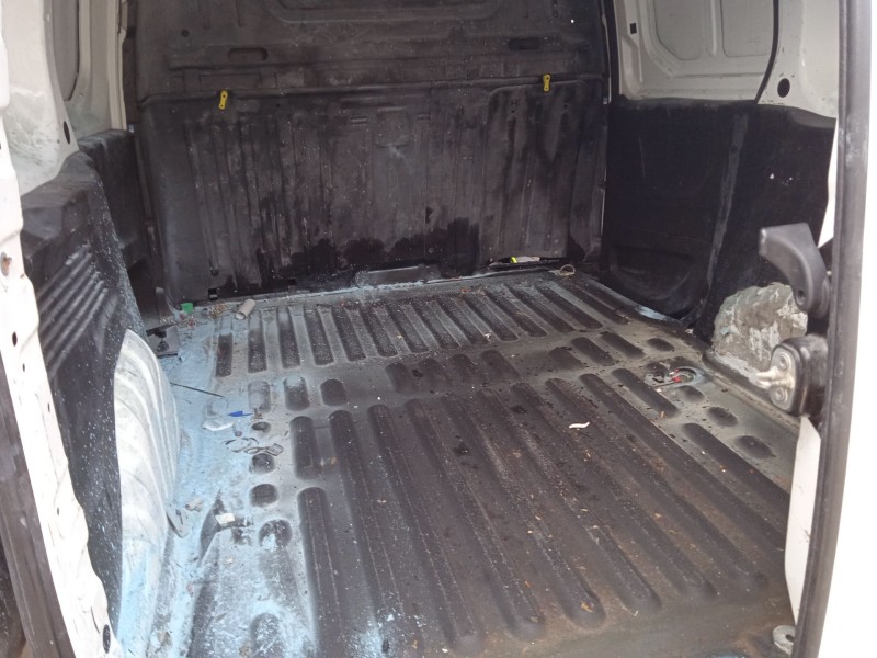 peugeot partner caja/chasis del año 2019