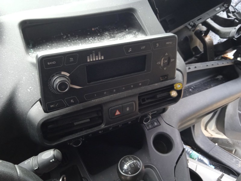 peugeot partner caja/chasis del año 2019