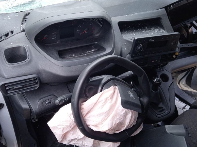 peugeot partner caja/chasis del año 2019