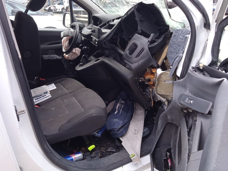 peugeot partner caja/chasis del año 2019