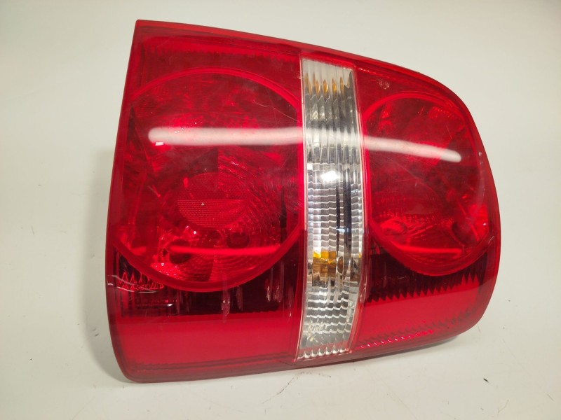 Recambio de piloto trasero derecho para volkswagen touran (1t1, 1t2) 1.9 tdi referencia OEM IAM 1T0945096G  