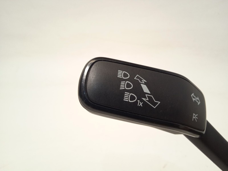 Recambio de mando intermitentes para volkswagen t-roc (a11, d11) 2.0 tdi referencia OEM IAM 5Q1953521KF 5Q1953502AA 