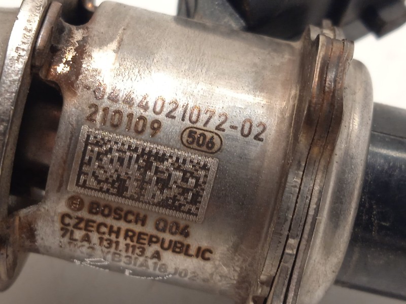 Recambio de inyector para volkswagen t-roc (a11, d11) 2.0 tdi referencia OEM IAM 7LA131113A  0444021072