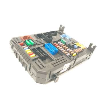 CAJA RELES / FUSIBLES 9830805680 1669610980 28625151
