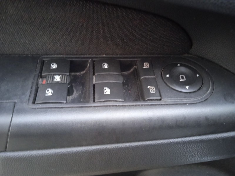 opel zafira / zafira family b (a05) del año 2010