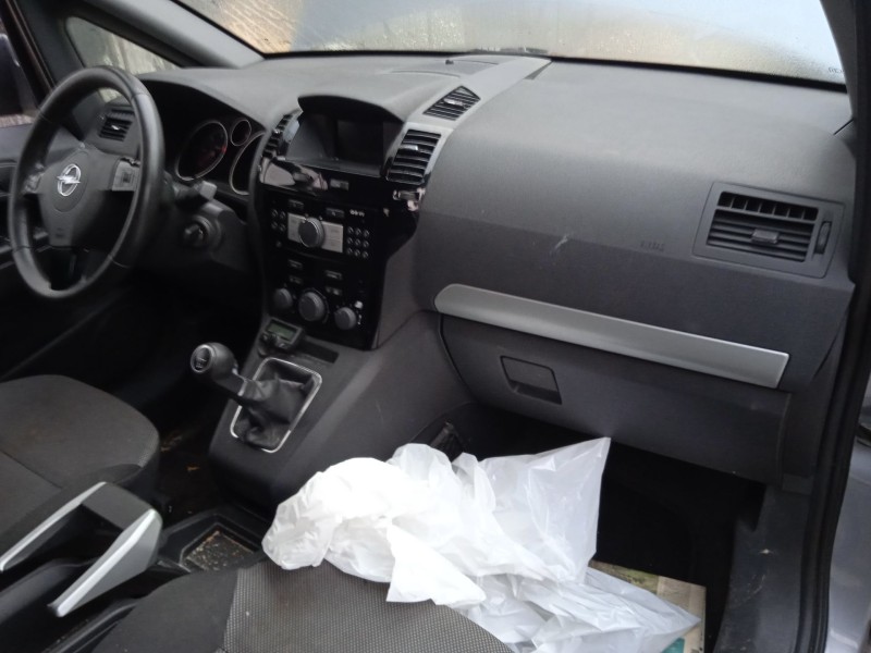 opel zafira / zafira family b (a05) del año 2010