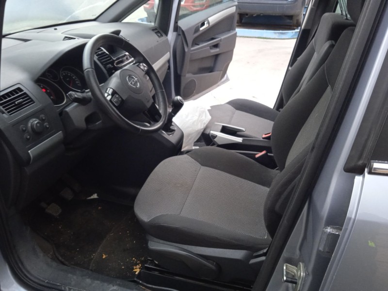 opel zafira / zafira family b (a05) del año 2010