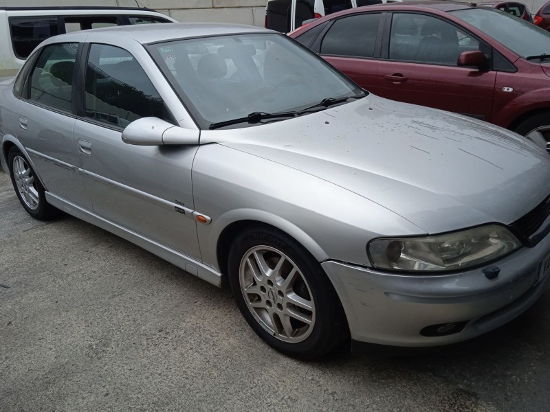 opel vectra b (j96) del año 2000