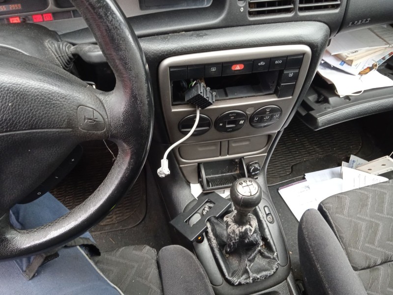 opel vectra b (j96) del año 2000