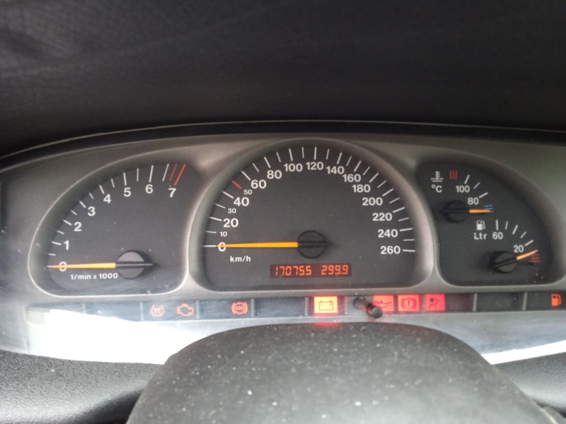 opel vectra b (j96) del año 2000