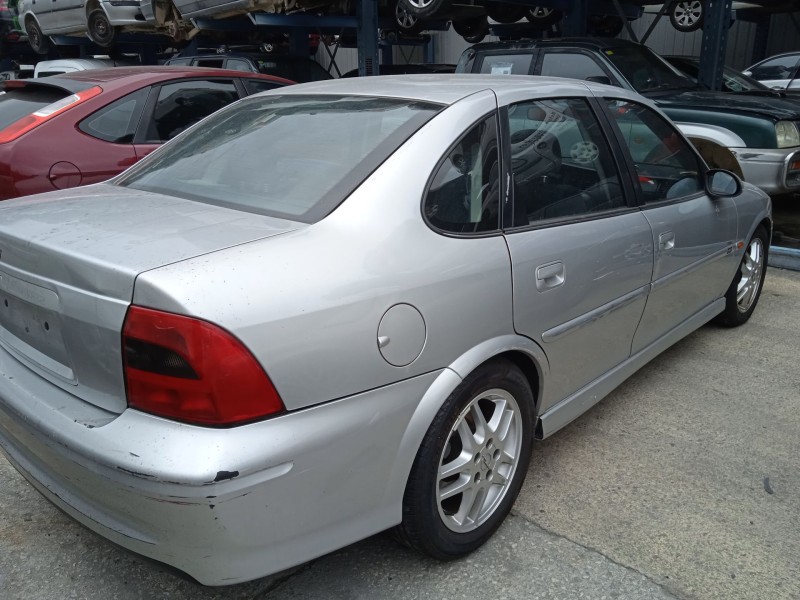 opel vectra b (j96) del año 2000