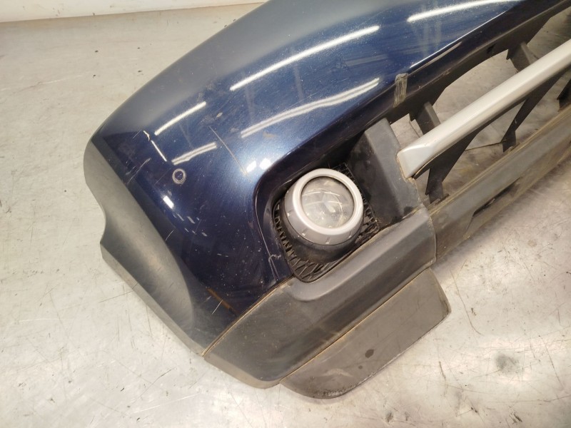 Recambio de paragolpes delantero para land rover range rover iii (l322) 4.4 d 4x4 referencia OEM IAM LR023701  