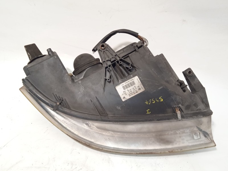 Recambio de faro izquierdo para volkswagen passat b5.5 (3b3) 1.9 tdi referencia OEM IAM 3B0941015AN  1EL00835001