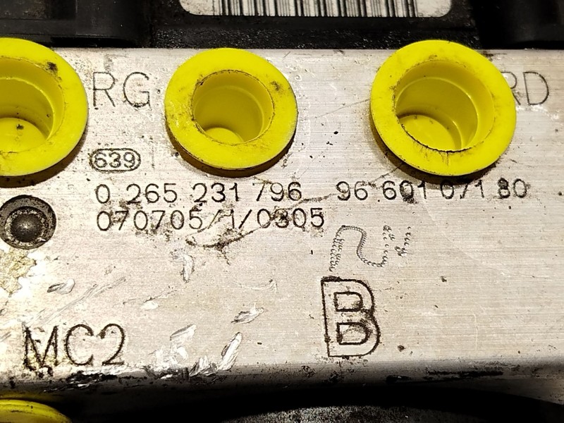 Recambio de abs para peugeot 308 i (4a_, 4c_) 1.6 hdi referencia OEM IAM 9660107180 9663575480 0265231796