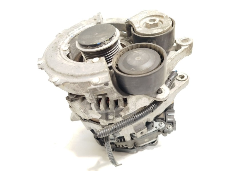 Recambio de alternador para hyundai i30 fastback (pde, pden) 1.6 crdi referencia OEM IAM 363002U200  