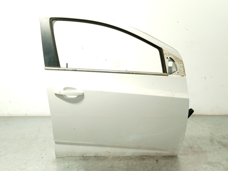 Recambio de puerta delantera derecha para chevrolet aveo hatchback (t300) 1.3 d referencia OEM IAM 95940508  