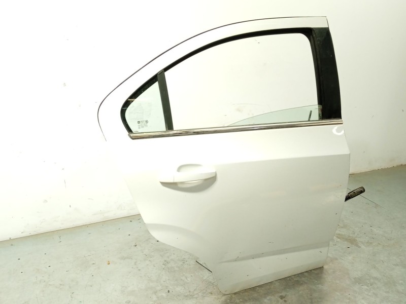 Recambio de puerta trasera derecha para chevrolet aveo hatchback (t300) 1.3 d referencia OEM IAM 95330583  