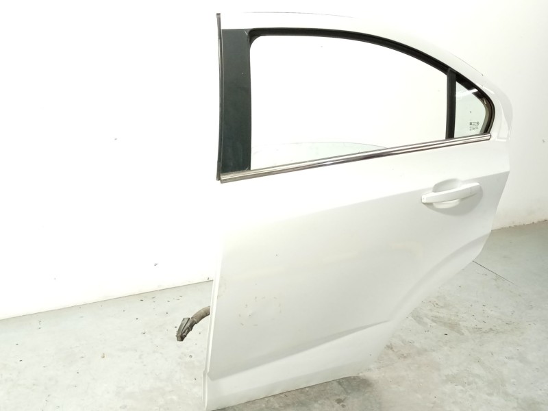 Recambio de puerta trasera izquierda para chevrolet aveo hatchback (t300) 1.3 d referencia OEM IAM 95330582  