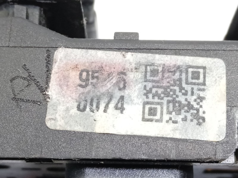 Recambio de mando elevalunas delantero izquierdo para chevrolet aveo hatchback (t300) 1.3 d referencia OEM IAM 95460074  