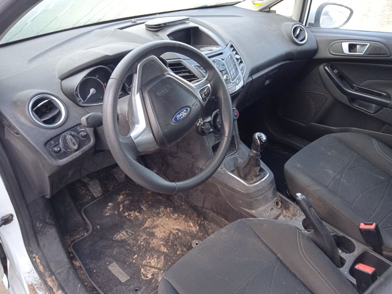 ford fiesta vi (cb1, ccn) del año 2015