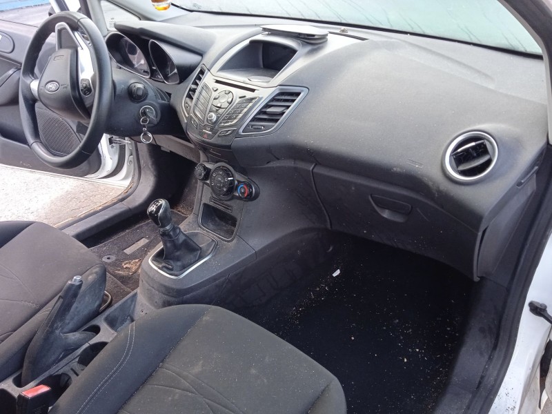 ford fiesta vi (cb1, ccn) del año 2015