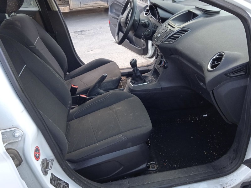 ford fiesta vi (cb1, ccn) del año 2015