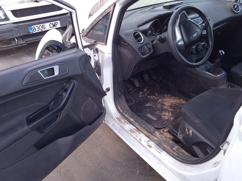 ford fiesta vi (cb1, ccn) del año 2015