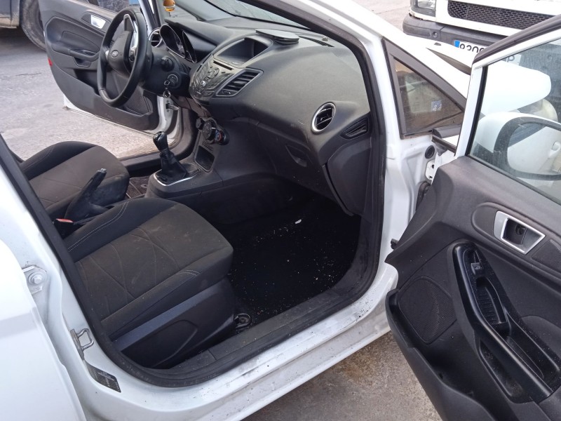 ford fiesta vi (cb1, ccn) del año 2015