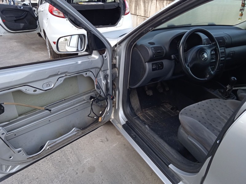 seat toledo ii (1m2) del año 2001
