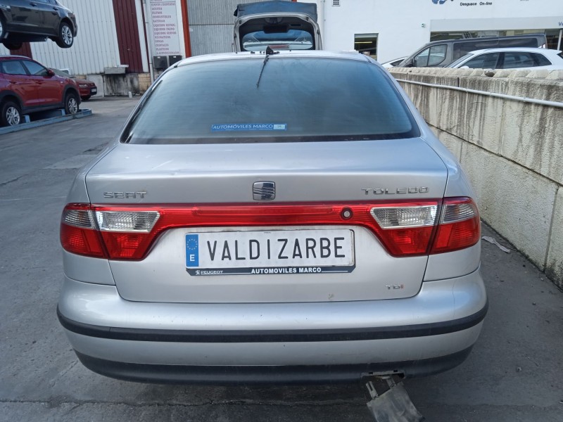 seat toledo ii (1m2) del año 2001