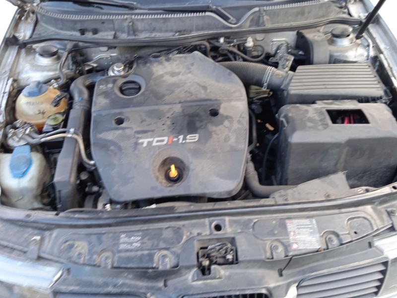 seat toledo ii (1m2) del año 2001