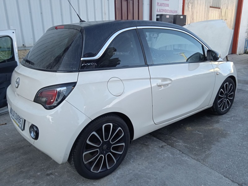 opel adam (m13) del año 2015