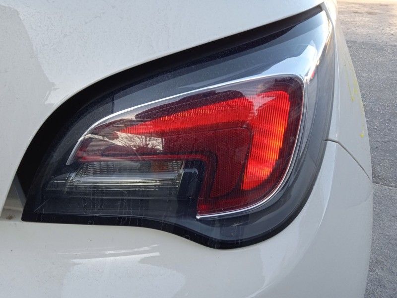 opel adam (m13) del año 2015