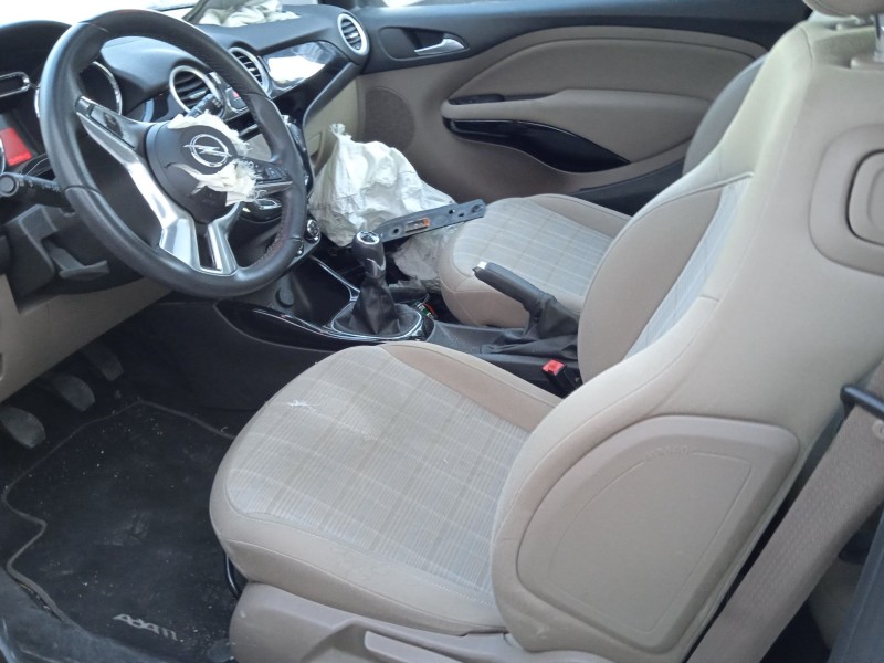 opel adam (m13) del año 2015