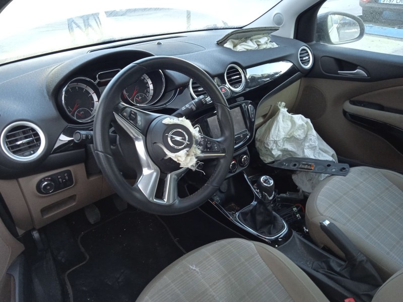 opel adam (m13) del año 2015