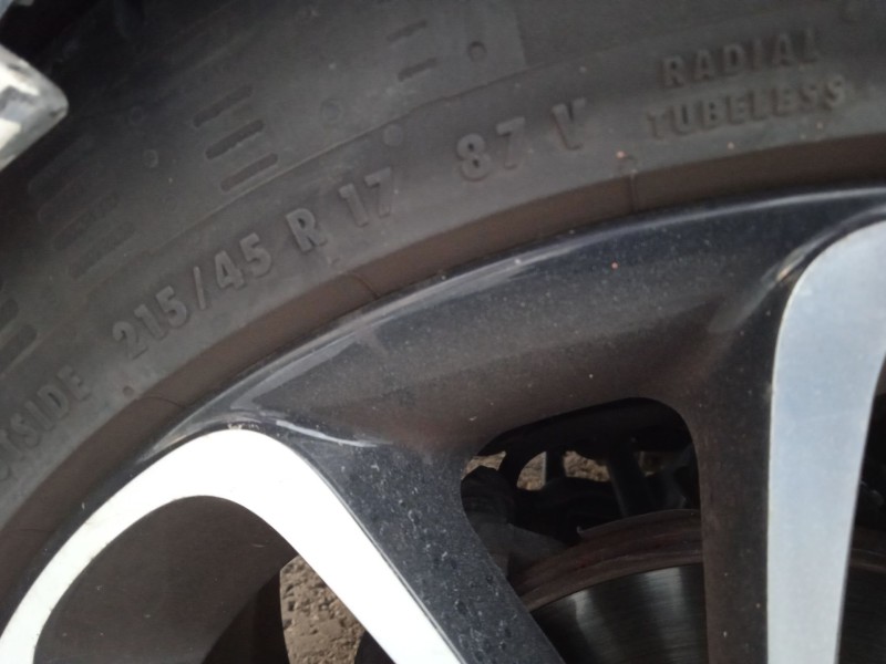 opel adam (m13) del año 2015