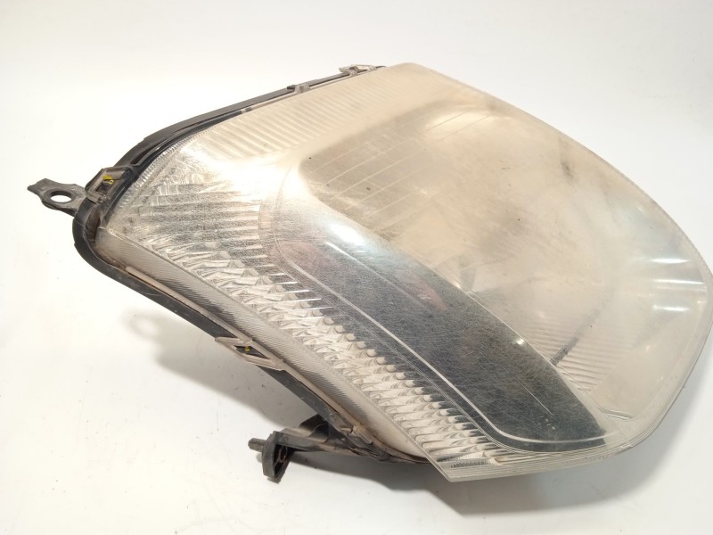 Recambio de faro derecho para citroën c2 (jm_) 1.4 hdi referencia OEM IAM 9680128180  